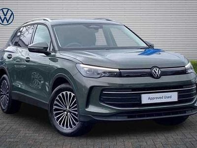 Begagnad VW Tiguan Match 150 HK (110 kW) 2025 Grön SUV