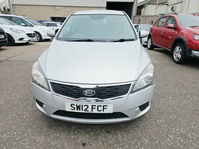 Used Kia Ceed 2012 Silver Hatchback