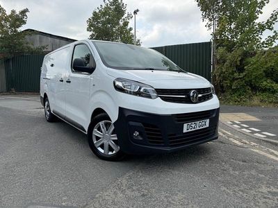 Used Vauxhall Vivaro S 100 HP (73 kW) 2021 White MPV