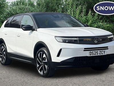 Used Vauxhall Grandland X Ultimate 136 HP (100 kW) 2025 White SUV