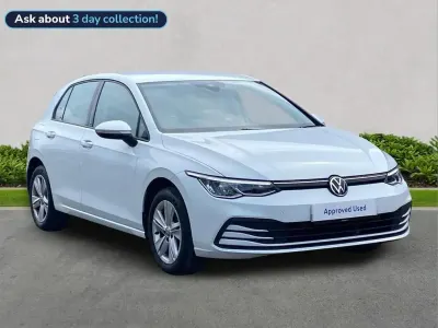 Used VW Golf VIII Life 147 HP (108 kW) 2020 White Hatchback