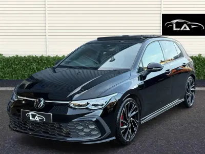 Begagnad VW Golf VIII GTD 2024 Svart Halvkombi