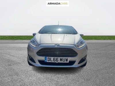 Used Ford Fiesta Zetec 82 HP (60 kW) 2016 Silver Hatchback