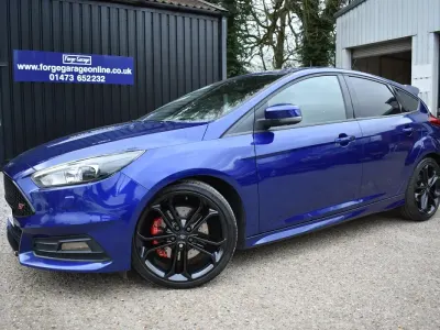 Used Ford Focus ST 185 HP (136 kW) 2016 Blue Hatchback