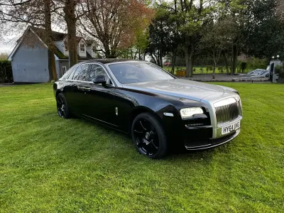 Usado Rolls Royce Ghost 563 HP (414 kW) 2014 Preto Sedan