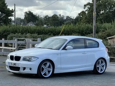 Used BMW 130 M Sport 265 HP (194 kW) 2007 White Hatchback