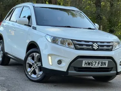 Gebraucht Suzuki Vitara SZ-T 120 PS (88 kW) 2017 Weiß SUV