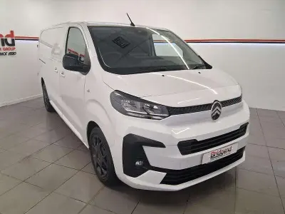 Używany Citroën Dispatch 120 KM (88 kW) 2024 Biały Minivan