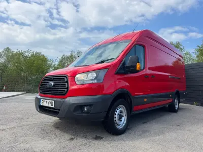 Używany Ford Transit 130 KM (95 kW) 2017 Czerwony Minivan
