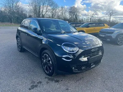 Used Fiat 600 La Prima 134 HP (98 kW) 2025 Black SUV