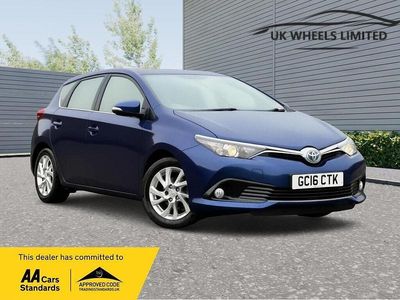 Used Toyota Auris Hybrid Business Edition 2016 Blue Hatchback