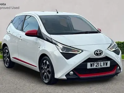 Second-hand Toyota Aygo Trend 72 CP (52 kW) 2021 Alb Hatchback
