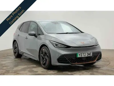 Begagnad Cupra Born e-Boost 169 kW (230 HK) 2022 Grå Halvkombi