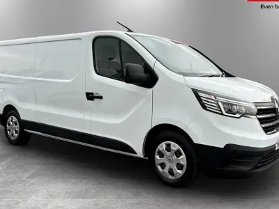 Used Renault Trafic Business 131 HP (96 kW) 2023 White MPV