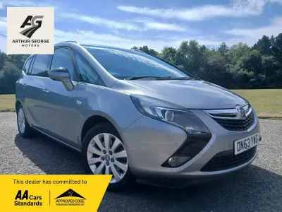 Used Vauxhall Zafira Tourer 165 HP (121 kW) 2013 Silver MPV