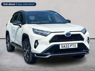Used Toyota RAV4 Premium 2022 White/black SUV