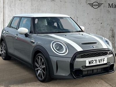 Moonwalk grey Used 2021 Mini Cooper S Classic Hatchback | £19,104 (Good price)