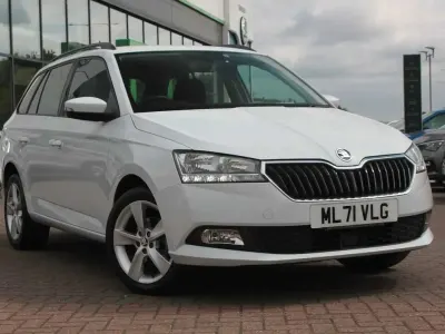 Used Skoda Fabia SE L 94 HP (69 kW) 2021 Moon white metallic Hatchback