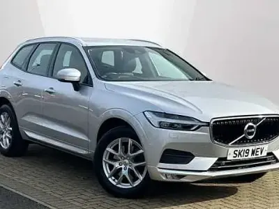 Usado Volvo XC60 Momentum 247 HP (181 kW) 2020 SUV