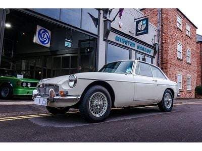 Used MG B GT 1967 White Coupe