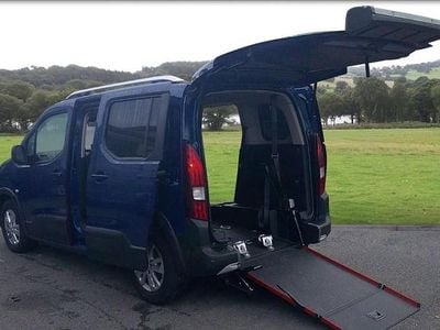 Blue Used 2020 Peugeot Rifter Allure MPV | £16,999 (Fair price)