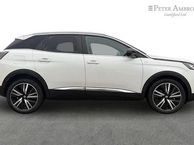 White Used 2022 Peugeot 3008 Premium SUV | £19,180 (Fair price)