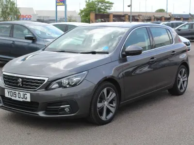 Używany Peugeot 308 Allure 2019 Szary Hatchback