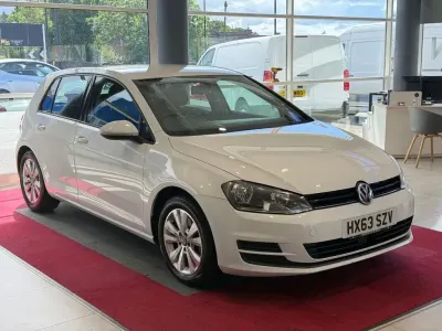 Used VW Golf VII SE 122 HP (89 kW) 2013 White Hatchback