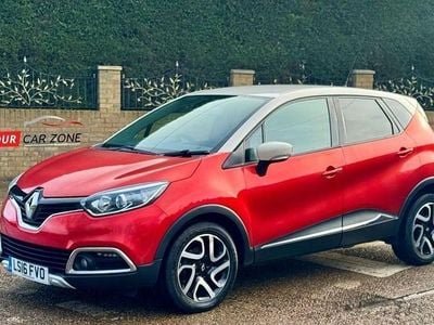 Used Renault Captur Signature 90 HP (66 kW) 2016 Red/cream SUV
