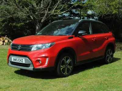 Gebraucht Suzuki Vitara SZ5 120 PS (88 kW) 2015 Rot SUV