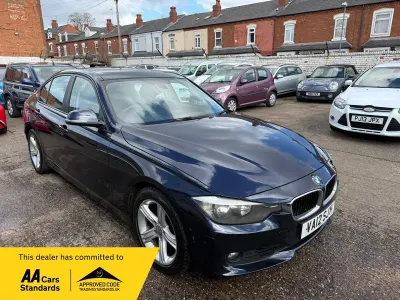 Usado BMW 320 2012 Azul Sedan