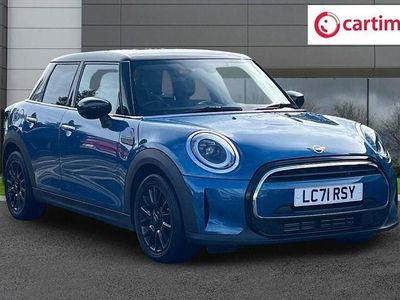 Używany Mini Cooper Classic 136 KM (100 kW) 2021 Niebieski Hatchback