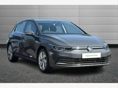 Second-hand VW Golf VIII Style 150 CP (110 kW) 2024 Gri Hatchback