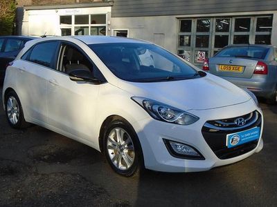 Used Hyundai i30 SE 2014 White Hatchback