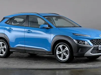 Second-hand Hyundai Kona SE 120 CP (88 kW) 2023 Albastru SUV