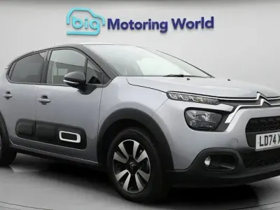 Begagnad Citroën C3 PureTech 110 HK (80 kW) 2024 Grå Halvkombi