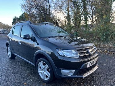 Black Used 2014 Dacia Sandero Lauréate Hatchback | £2,550 (Fair price)