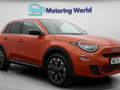 Used Fiat 600 La Prima 101 HP (74 kW) 2024 Orange SUV