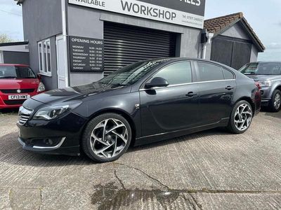 Second-hand Vauxhall Insignia SRi 140 CP (102 kW) 2014 Negru Hatchback