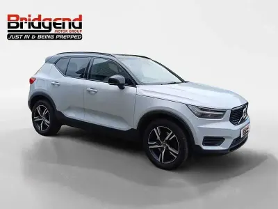 Used Volvo XC40 R-Design 194 HP (142 kW) 2021 Silver SUV