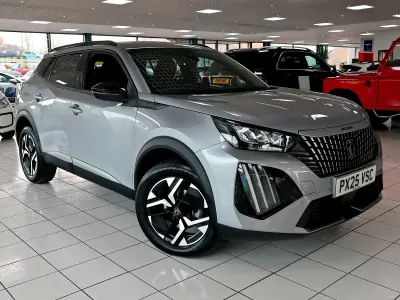 Begagnad Peugeot 2008 Allure 100 HK (73 kW) 2025 Grå SUV