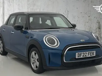 Used Mini Cooper Classic 134 HP (98 kW) 2022 Blue Hatchback