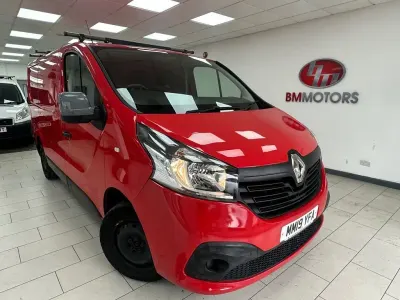 Used Renault Trafic Business 2019 Red MPV