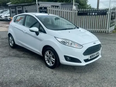 Used Ford Fiesta Zetec 2015 White Hatchback