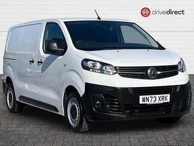 Used Vauxhall Vivaro S 100 HP (73 kW) 2023 White MPV