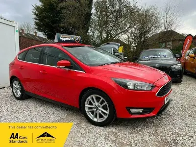 Used Ford Focus Zetec 2015 Red Hatchback