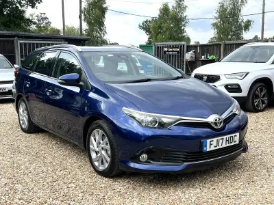 Used Toyota Auris