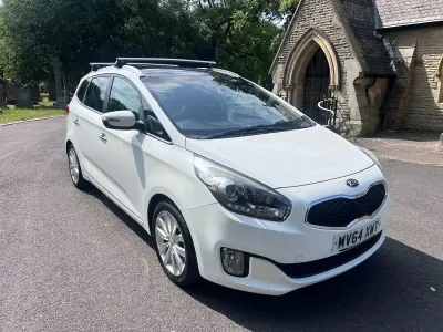 Used Kia Carens 2014 White MPV