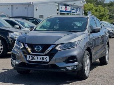 Used Nissan Qashqai Acenta 115 HP (84 kW) 2017 Grey SUV