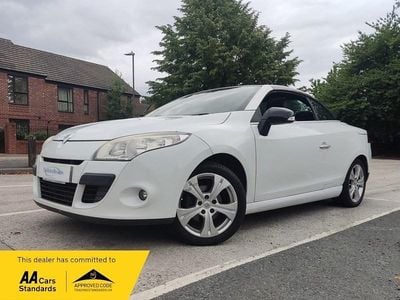 White Used 2011 Renault Mégane Cabriolet Dynamique Cabriolet | £2,498